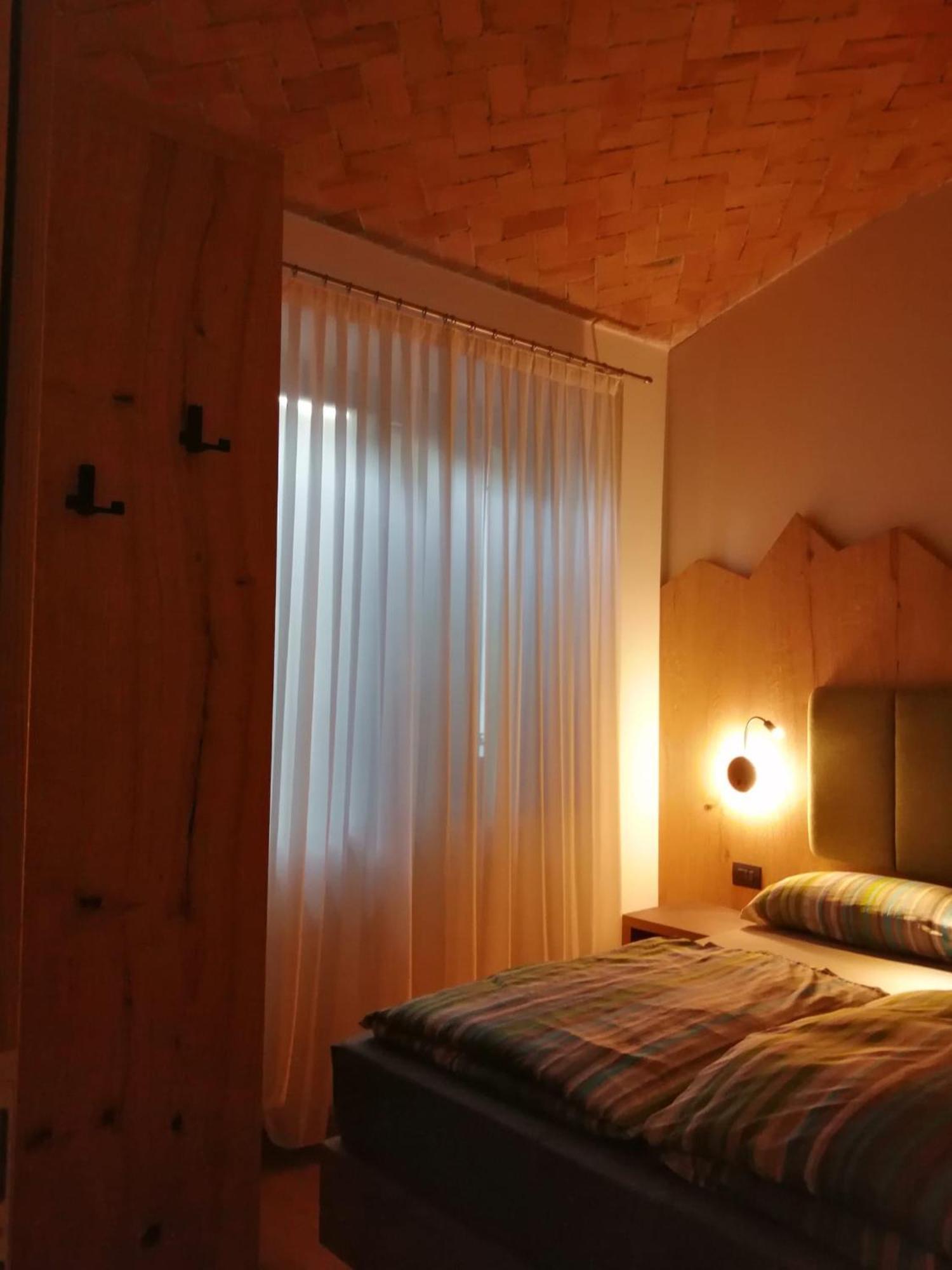 Agritur Leita Villa Tuenno Room photo